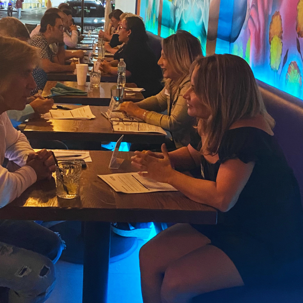 New Orleans attendees of speed dating in Louisiana enjoying the event!
